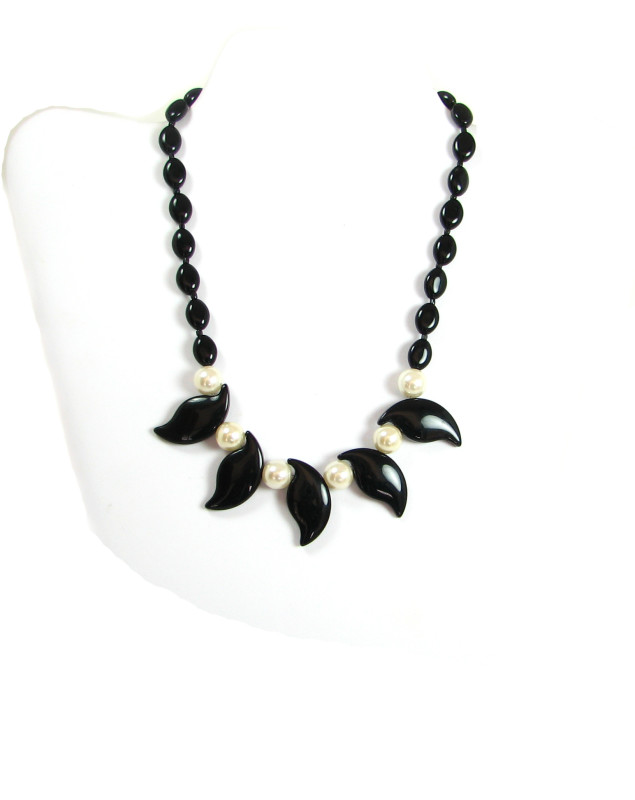 Black and Pearl Necklace--Classic but Different